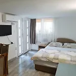 Apartment Ana *